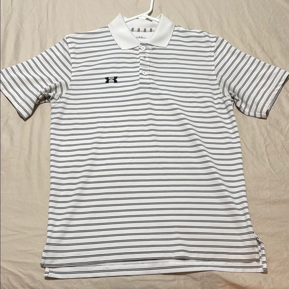 Under Armour Black and White Polo Shirt Sporty Design